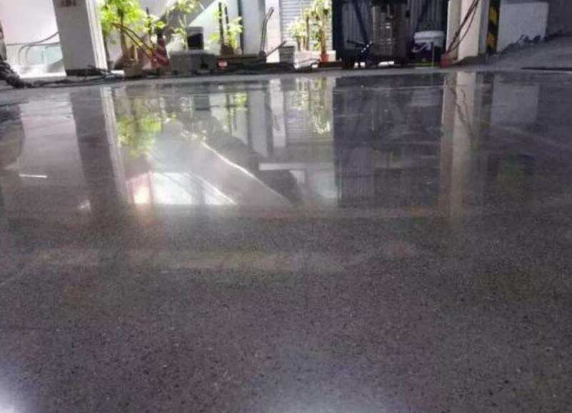 金刚砂耐磨地坪