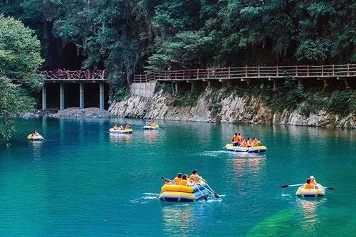 巴人河景区