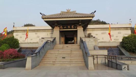 龟山汉墓